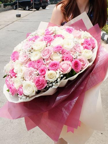 100 Roses of Pink Perfection