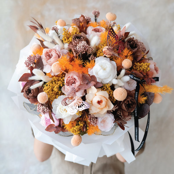 Lovely Pink - Everlasting Flower Bouquet (Real Preserved Roses and Dried  Flowers)