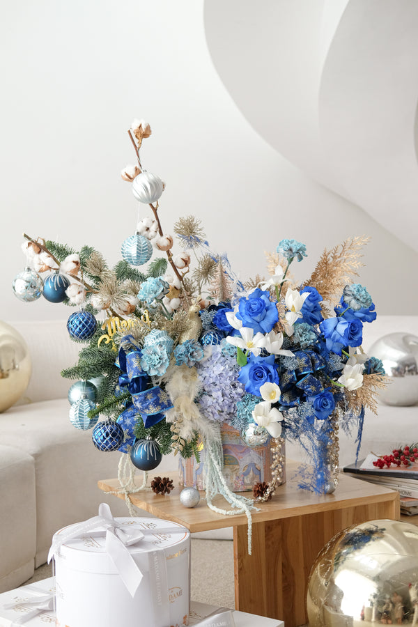 Majestic Sapphire Christmas Blossom Box