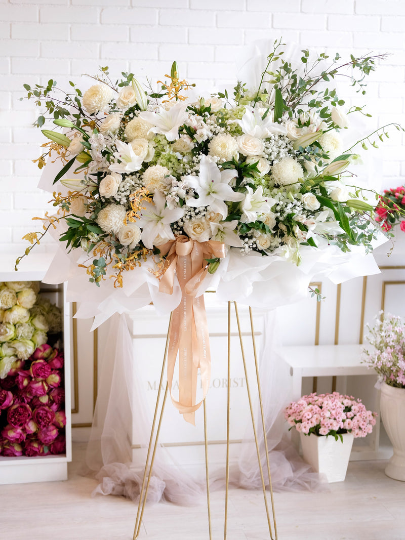 White Rustic Standing Bouquet