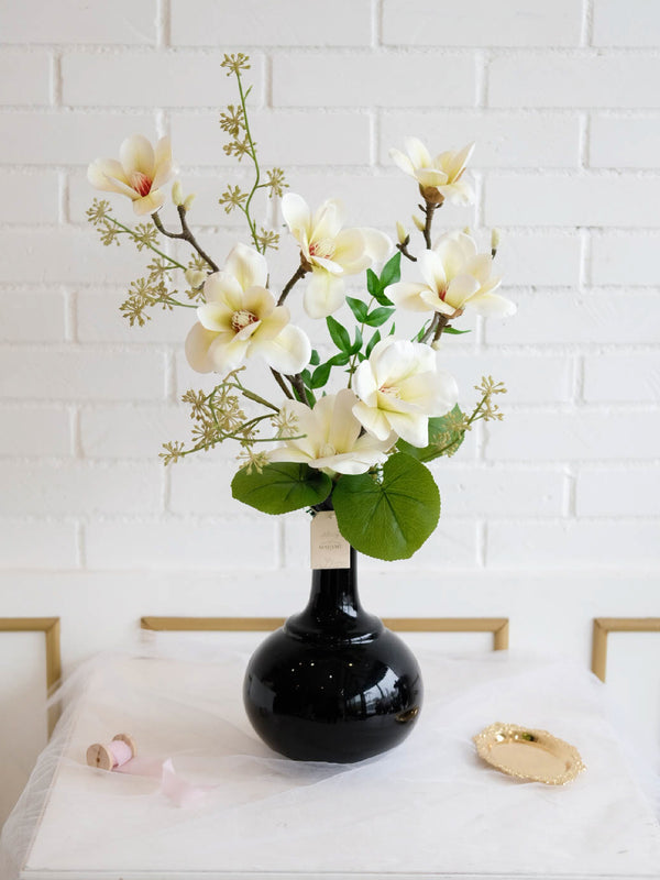 Simple Beautiful Magnolia Artificial Flower Vase