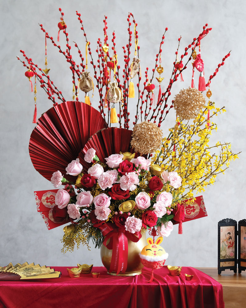 marvelous & exclusive CNY Vase