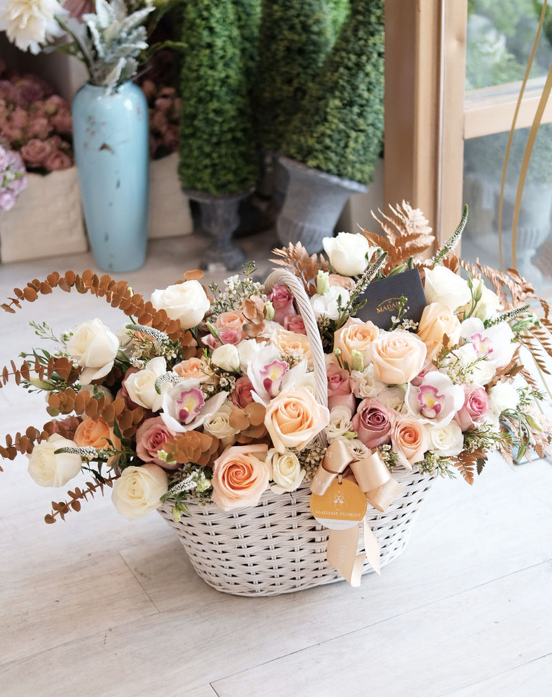 Sweet Cappucino Floral Basket