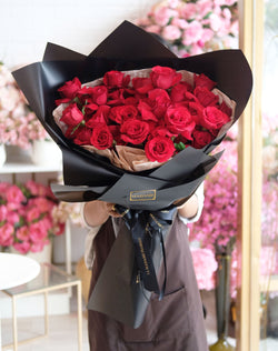 Classic Romantic Red Roses